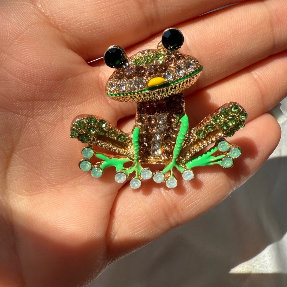 Sparkling Frog Brooch with Green and Brown Crystals